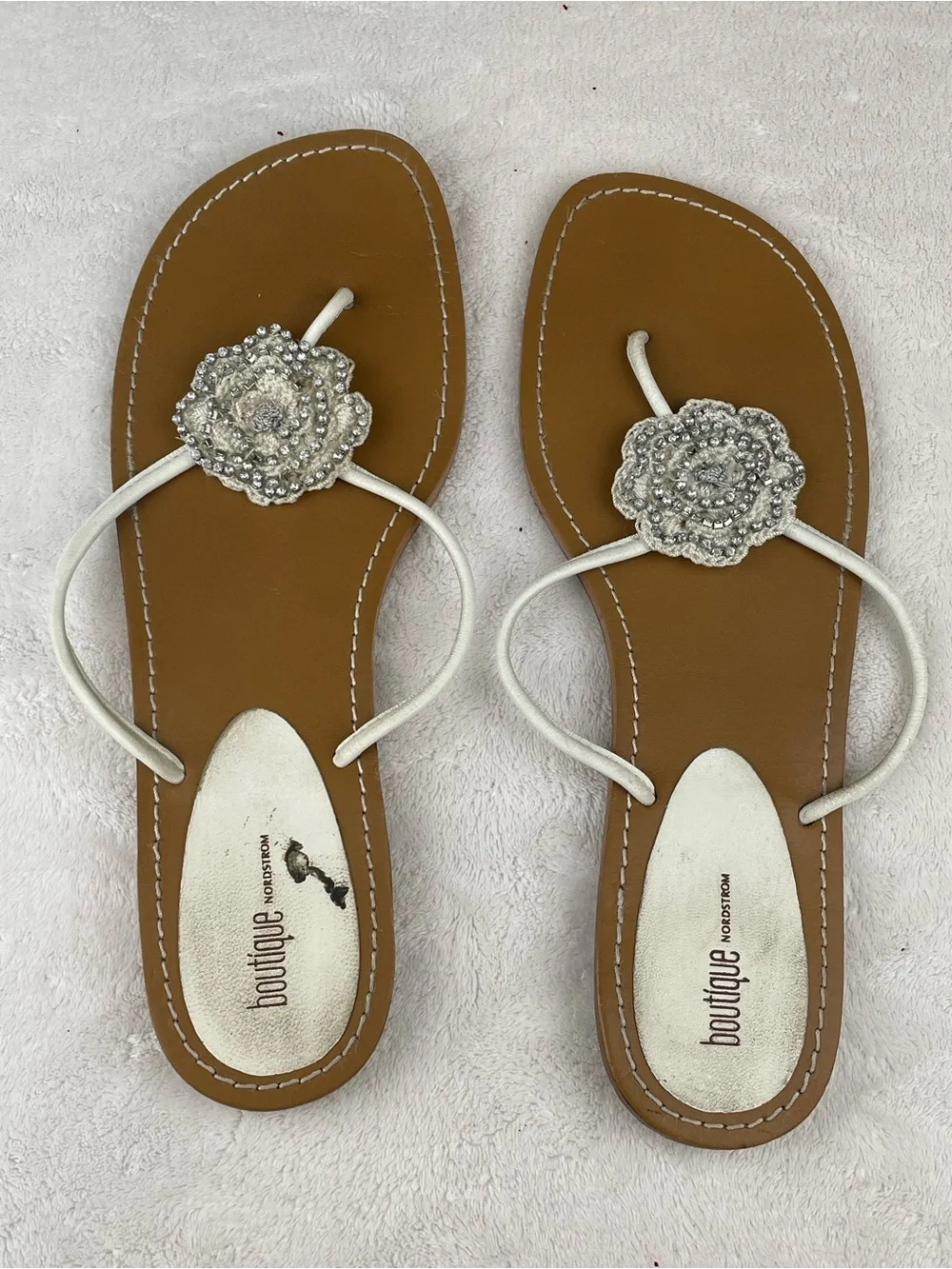 Nordstrom boutique White Beaded Floral Thong Sandals